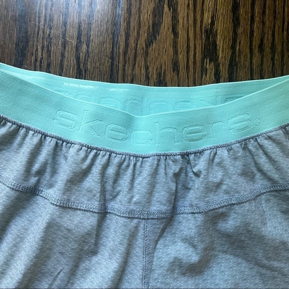 Skechers Performance Women's Workout Go Run Shorts sz. M NWOT gray/ yellow - Picture 3 of 8